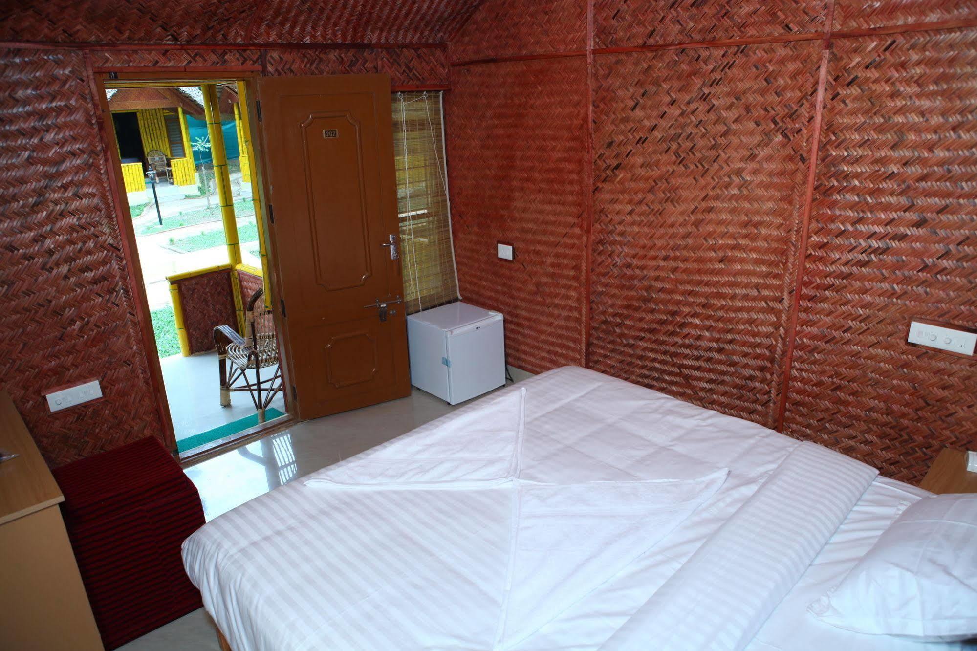 Savithri Inn Bamboo Cottages & Resorts Varkala Extérieur photo