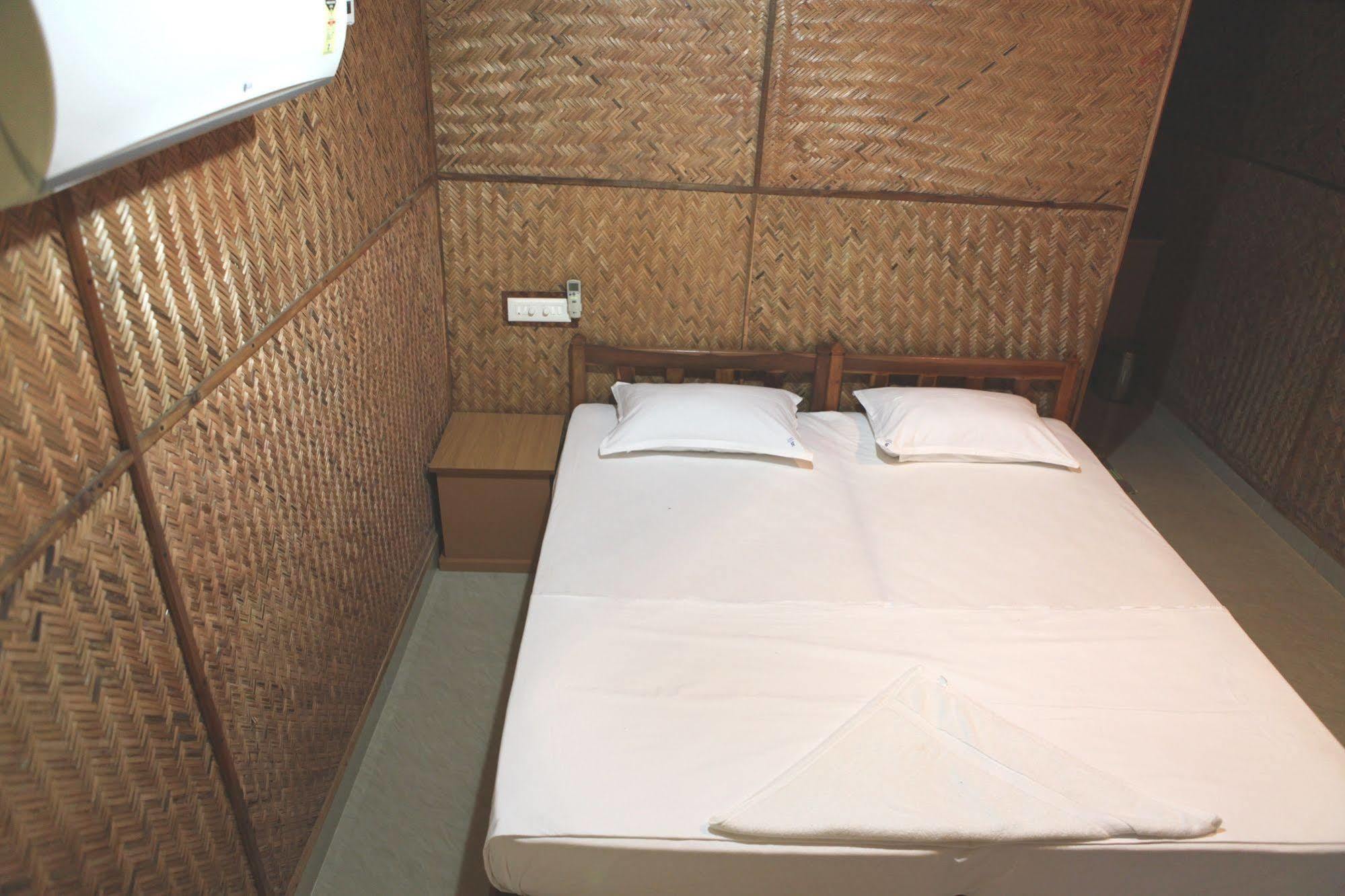 Savithri Inn Bamboo Cottages & Resorts Varkala Extérieur photo